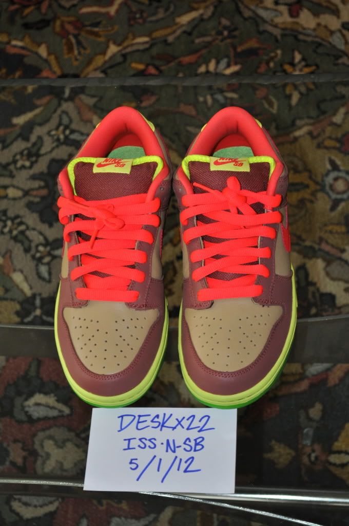 nike sb dunk low toxic avenger