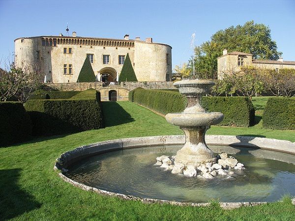 Castle Hotels Chateau de Bagnols 1 Castle Hotels Chateau de Bagnols 1