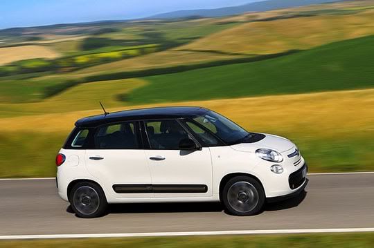 Fiat 500L side Fiat 500L side