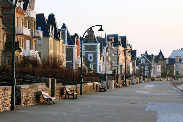 Houses in Saint Malo Houses in Saint Malo