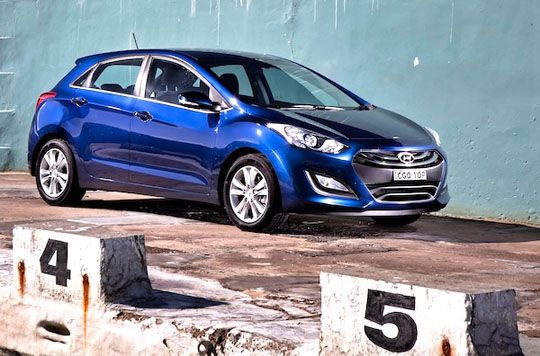 Hyundai I30 side view Hyundai I30 side view