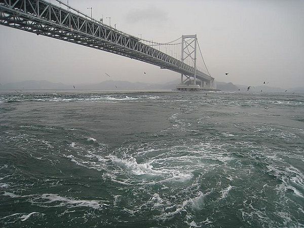 Japan's Naruto straits whirlpool Japan's Naruto straits whirlpool