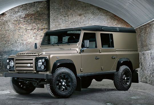 Land Rover Defender X-Tech Special Edition side view Land Rover Defender X-Tech Special Edition side view
