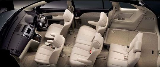 Mazda 8 MPV cabin Mazda 8 MPV cabin