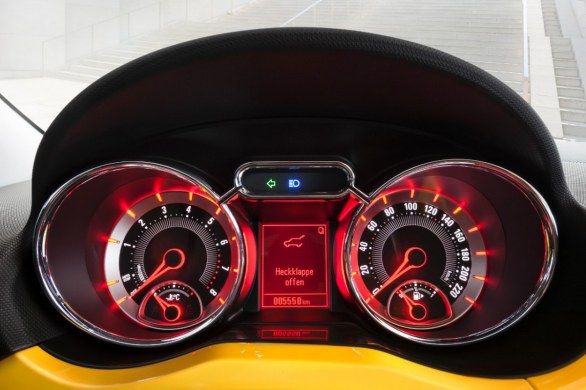 Opel Adam full - elctronic dashboard 
