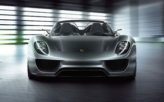 Porsche 918 Spyder hybrid front view Porsche 918 Spyder hybrid front view