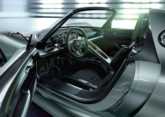 Porsche 918 Spyder hybrid interior Porsche 918 Spyder hybrid interior