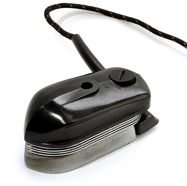 Streamlined Travel Iron Streamlined Travel Iron