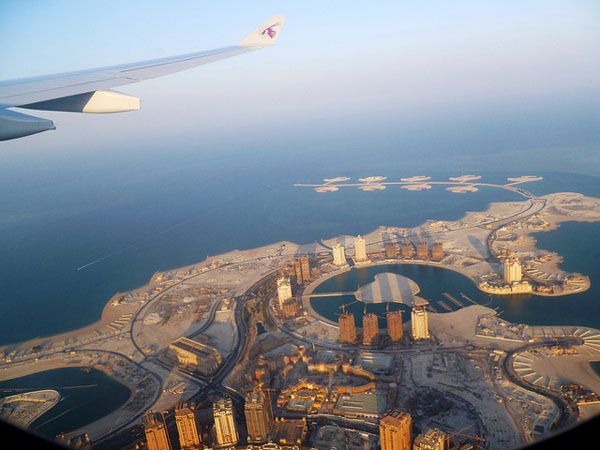 The Pearl and the Isola Dana from the air The Pearl and the Isola Dana from the air