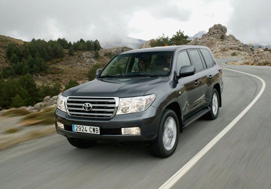 Toyota Land Cruiser front view Toyota Land Cruiser front view