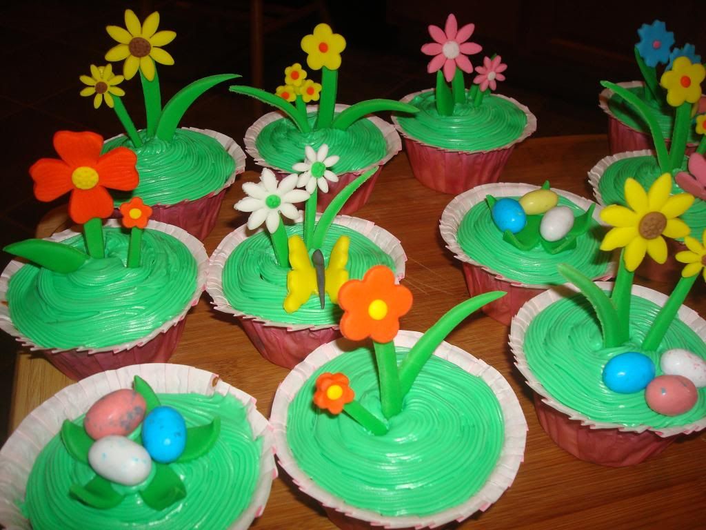 cupcakes photo: My fondant cupcakes 003_zps6ff1ca5b.jpg