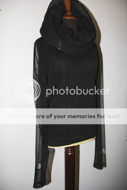 maglia con buco per pollice