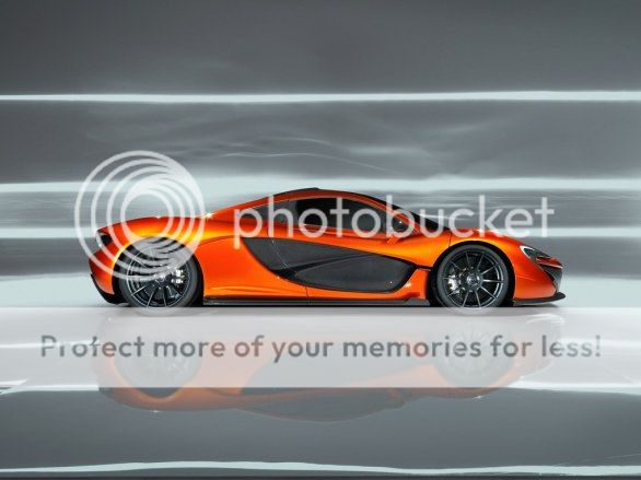 McLarenP1 side view