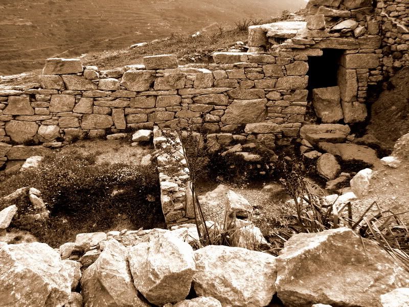 Minoa, a colony of the Samians, is one of Amorgos's ancient cities.