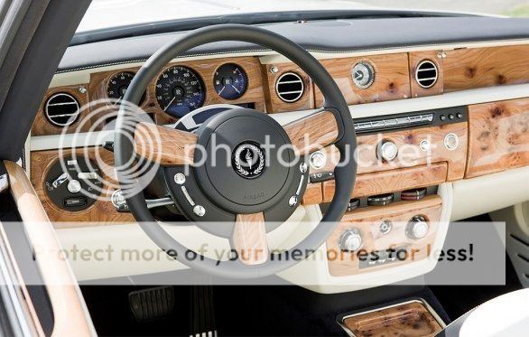 Rolls-Royce Phantom Drophead Coupe Series London 2012 Steering Wheel