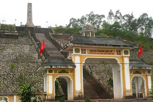 Shrine Phu Loc between Lang Co and Hue