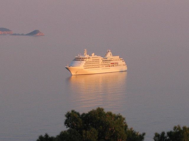 Silver Whisper